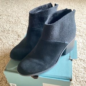 Toms Lacy black suede/felt booties 7.5